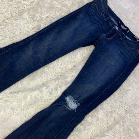 Hollister Low Rise Jean Leggings with rip - Picture 2 of 4